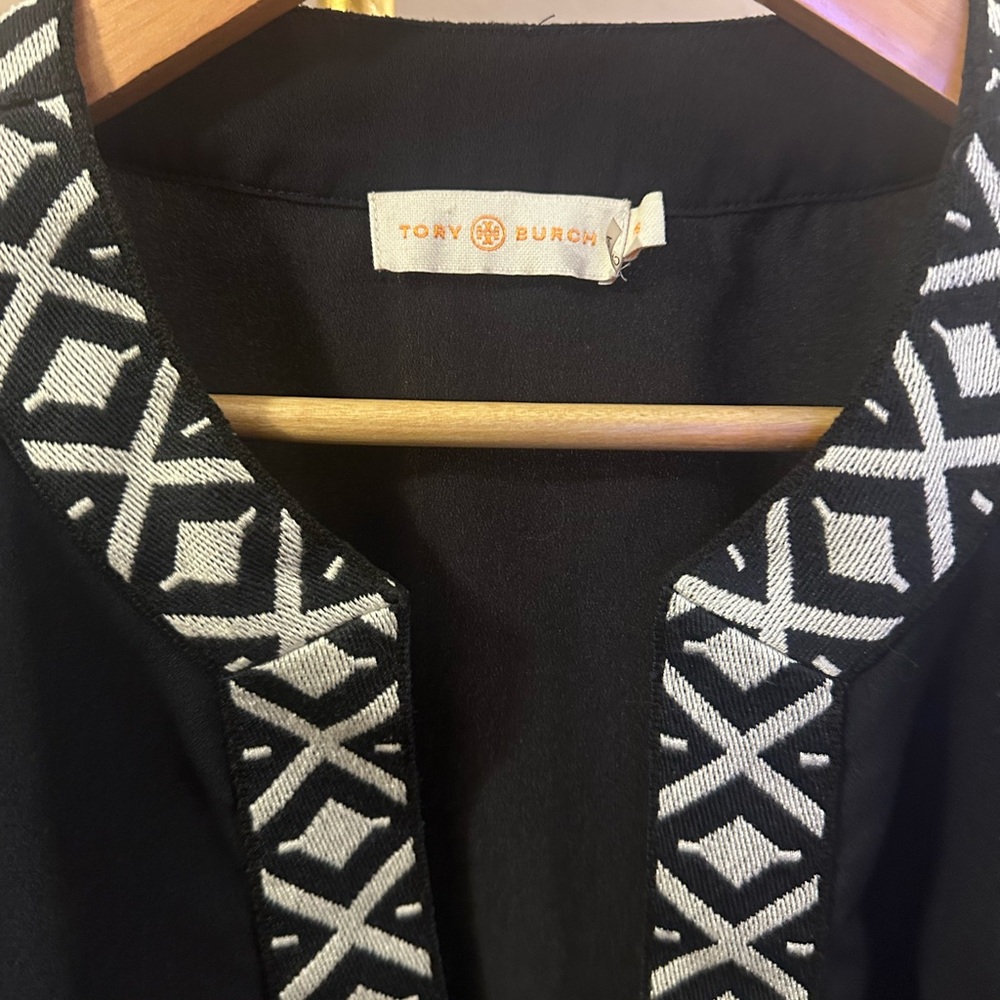 Tory Burch Navy V-Neck Embroidered Tunic - Size 16 - Picture 2 of 7